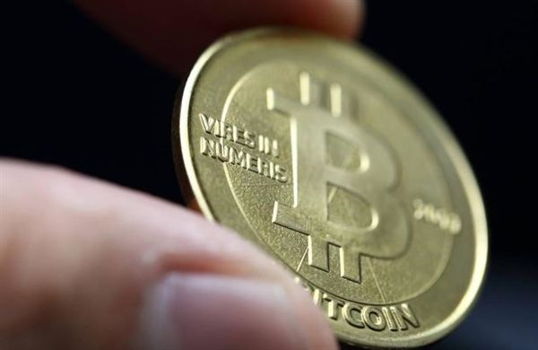 包含比特币如何解决双重支付的词条